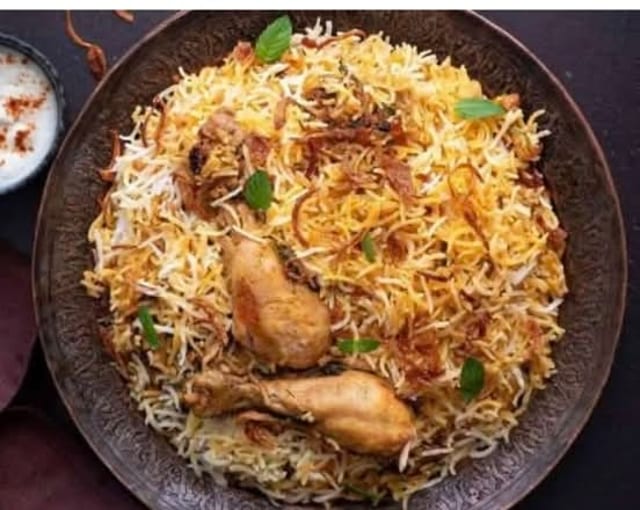 Eat Street Spl Chicken Biryani.